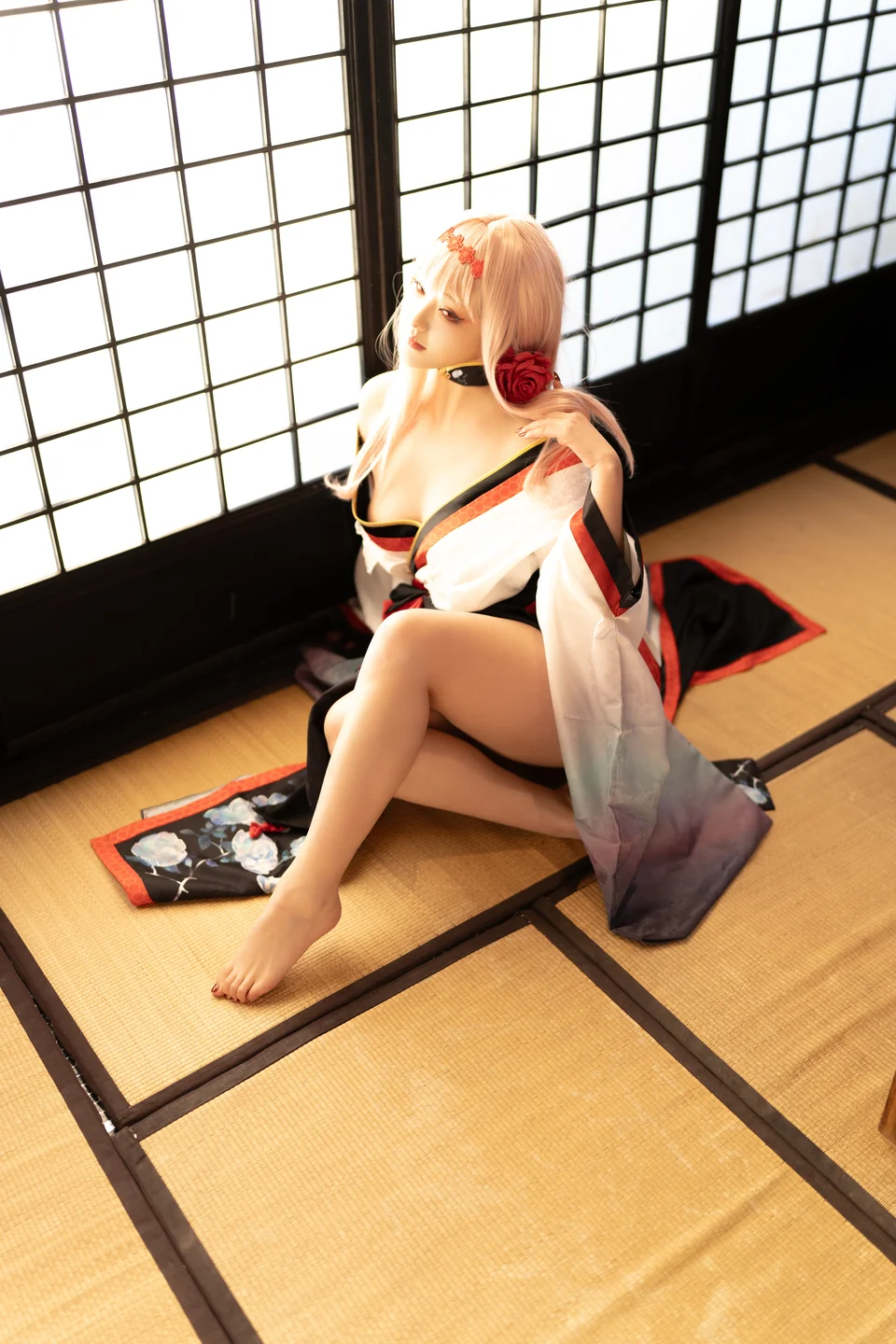 Lu - No.004 红莲 [34P-520MB] tg@simisebaisi 【丝足阁】028.webp